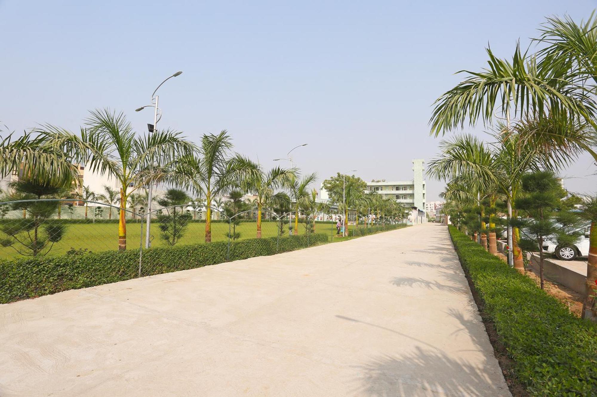 Hotel O Radhika Resort Kota  Ngoại thất bức ảnh