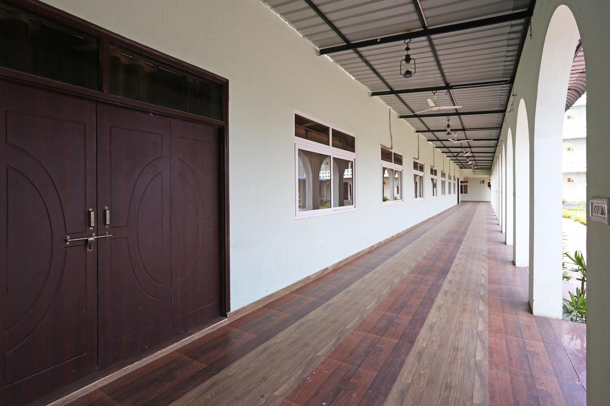Hotel O Radhika Resort Kota  Ngoại thất bức ảnh